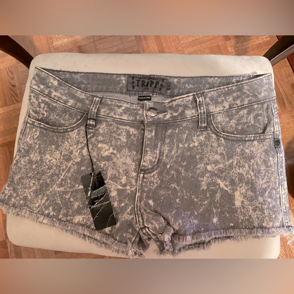 Tripp nyc shorts size 11